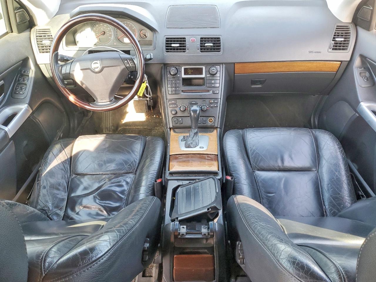 2005 VOLVO XC90