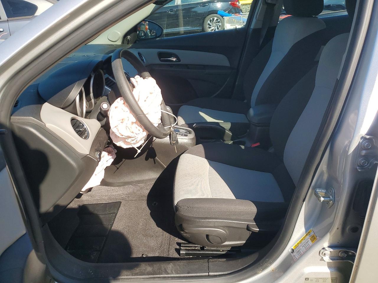 2011 CHEVROLET CRUZE