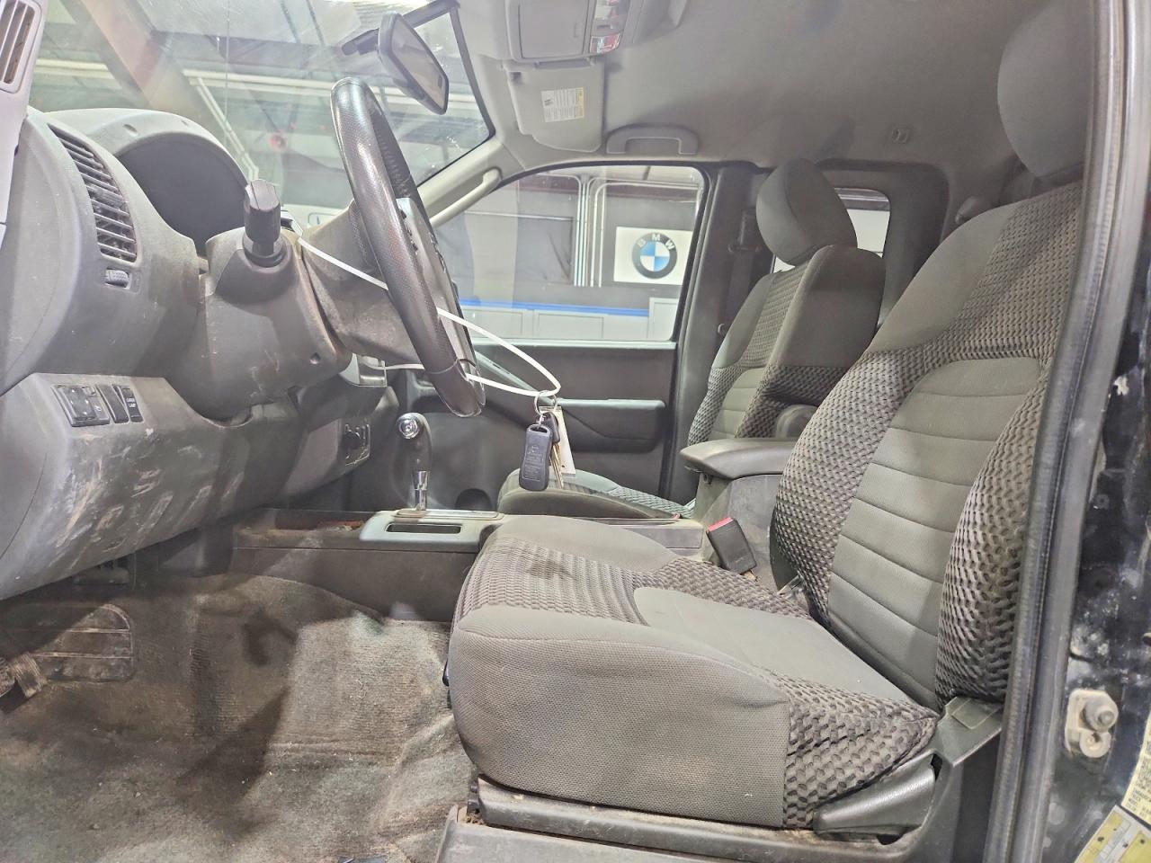 2011 NISSAN FRONTIER