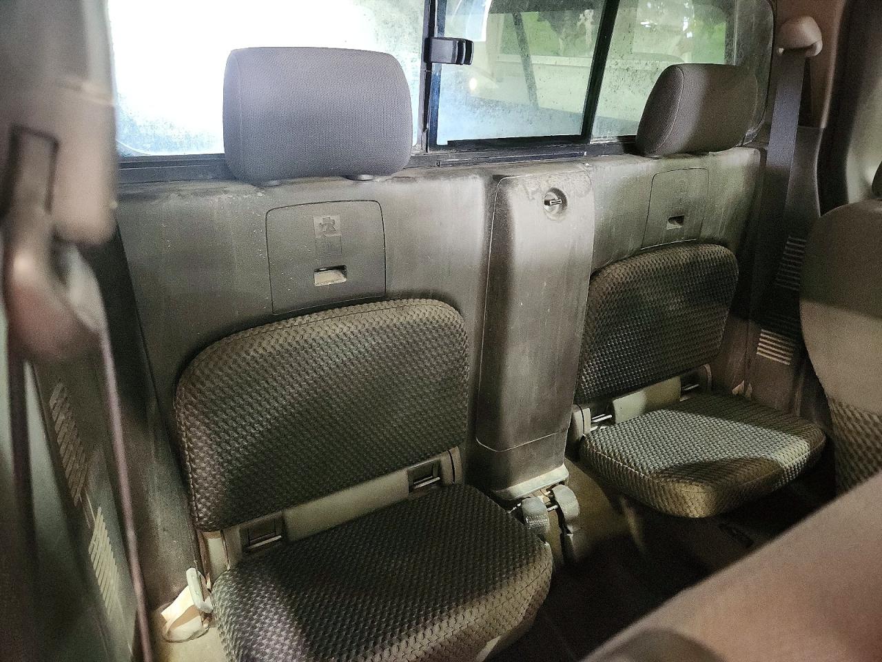 2011 NISSAN FRONTIER
