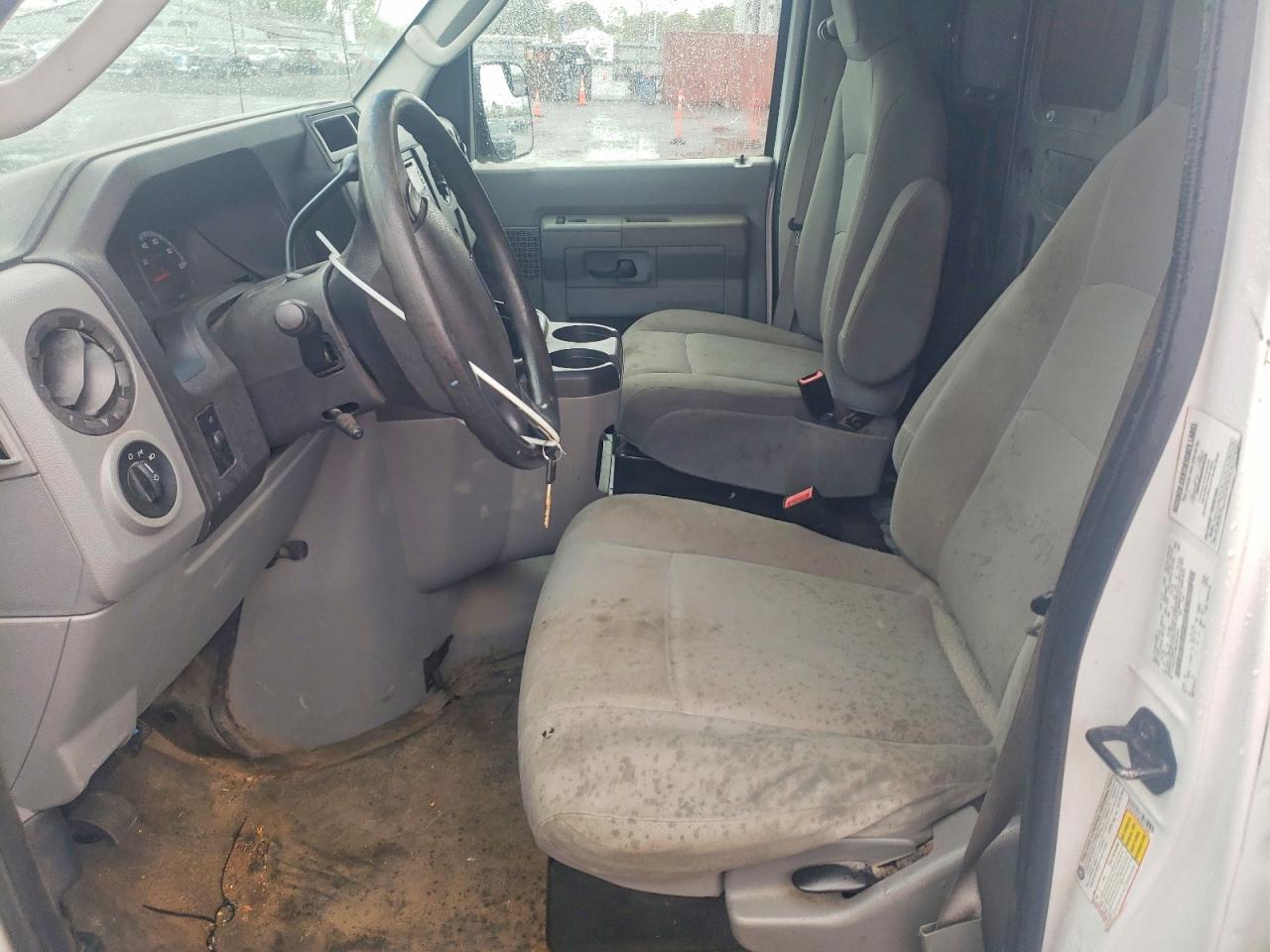 2011 FORD ECONOLINE