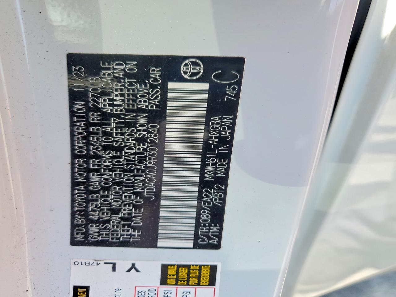 2024 TOYOTA PRIUS