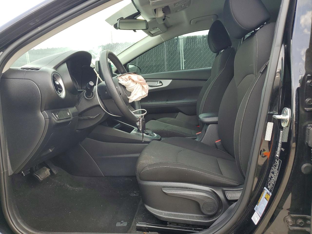 2023 KIA FORTE