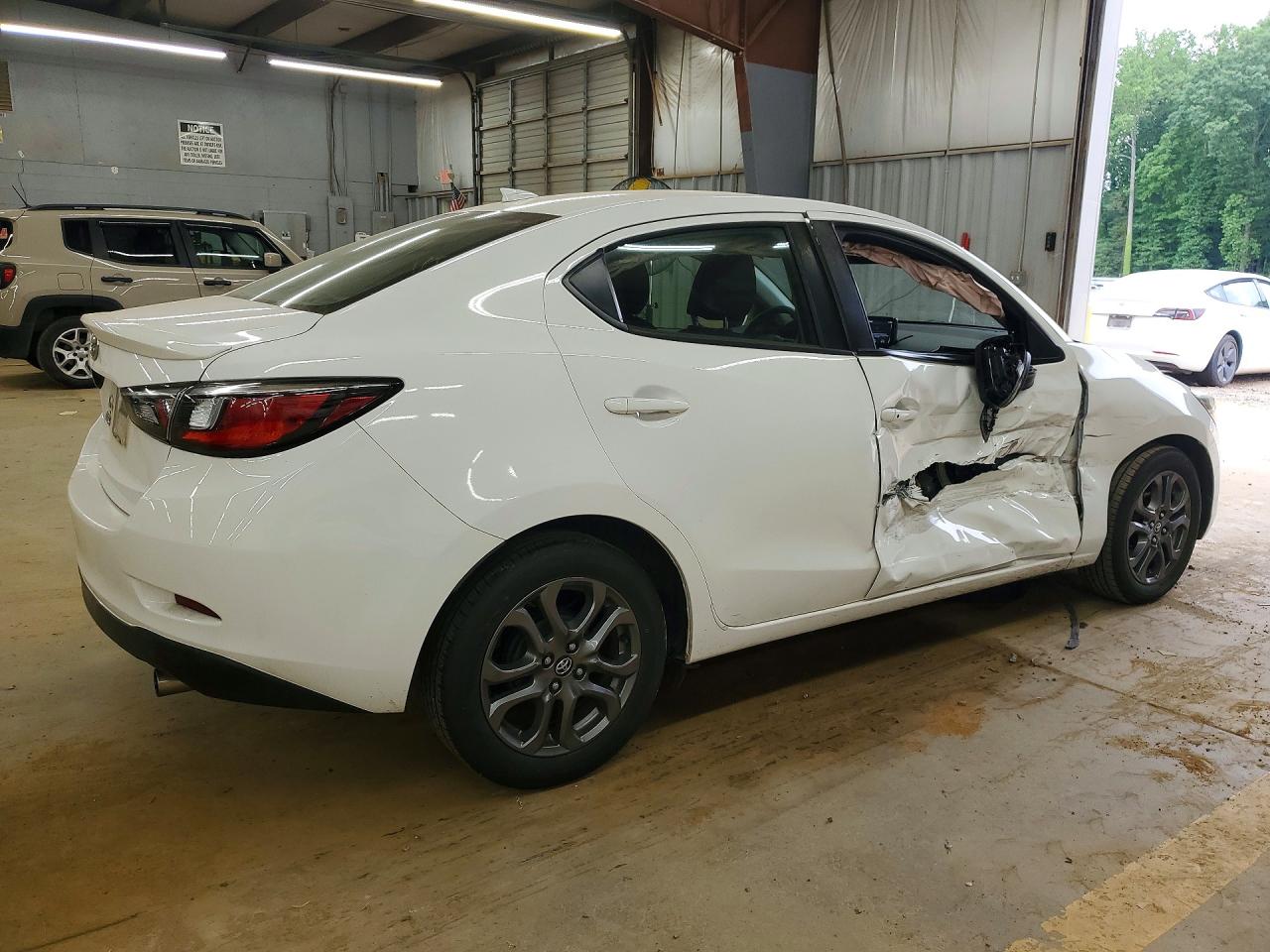 2019 TOYOTA YARIS