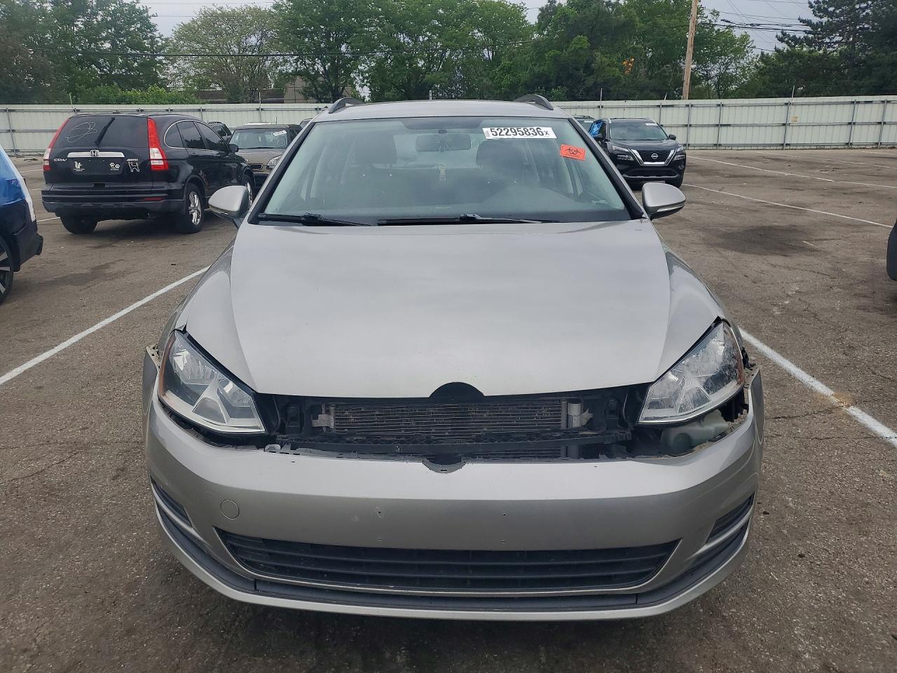 2016 VOLKSWAGEN GOLF