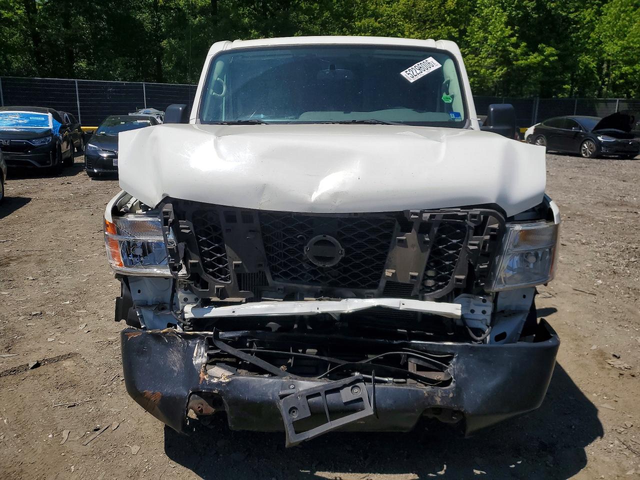 2016 NISSAN NV