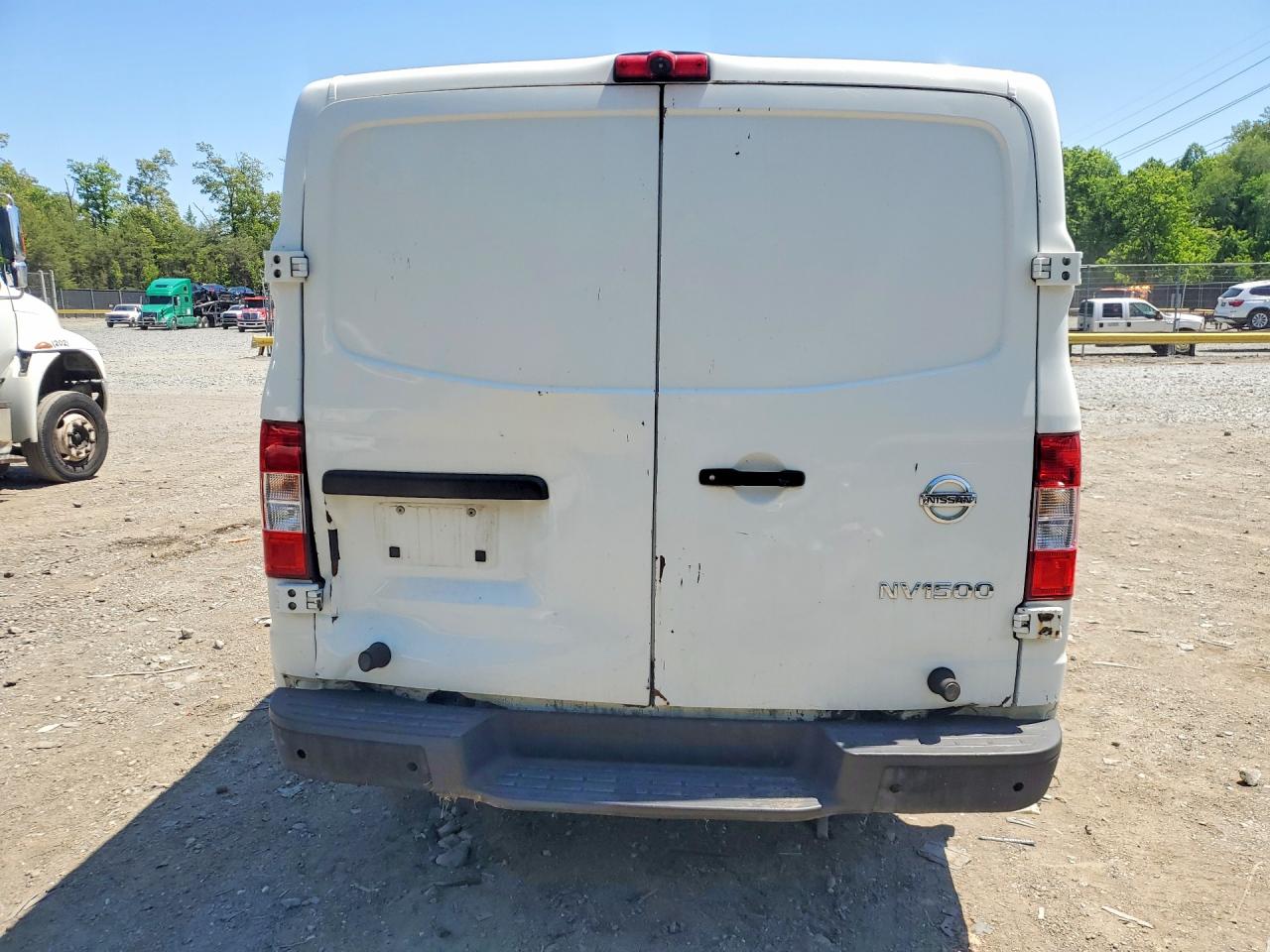 2016 NISSAN NV