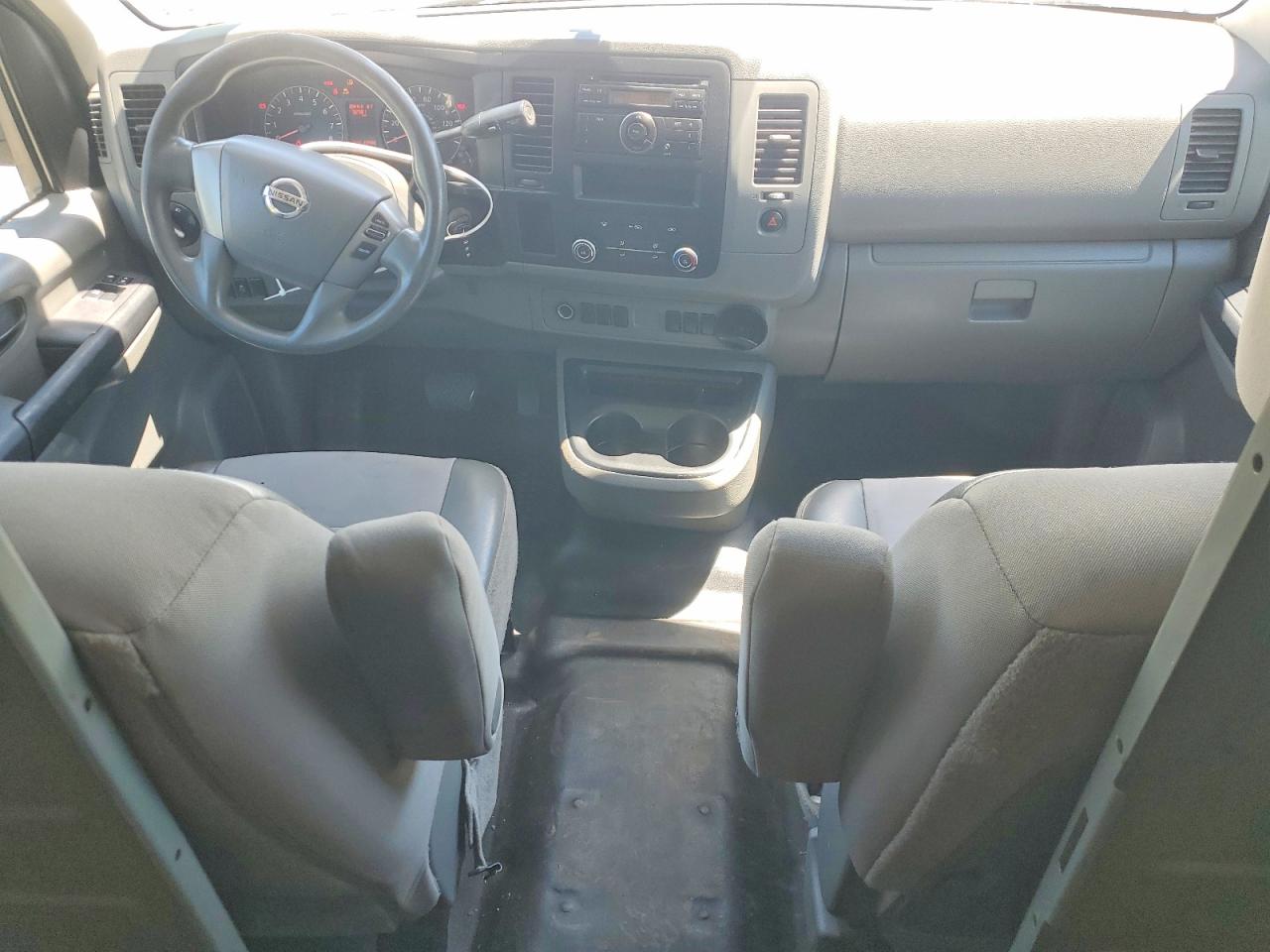 2016 NISSAN NV