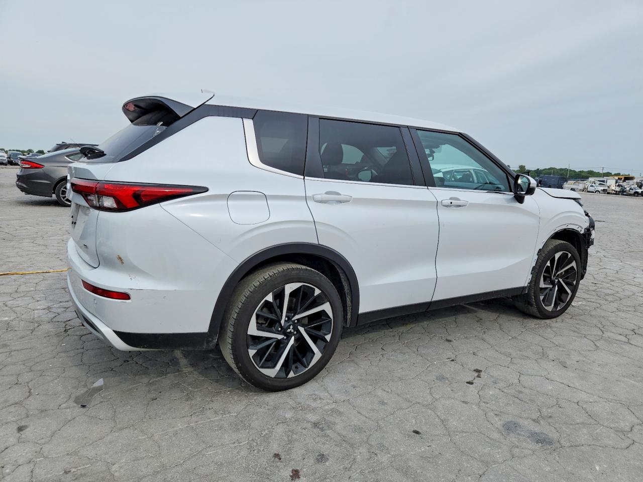 2024 MITSUBISHI OUTLANDER