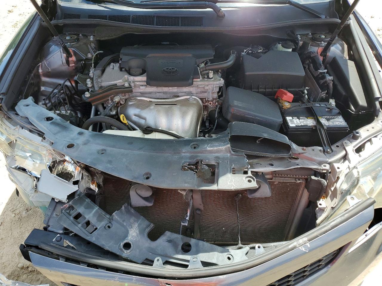 2014 TOYOTA CAMRY