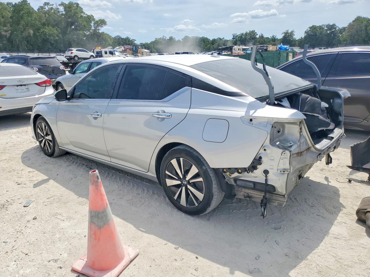 2022 NISSAN ALTIMA