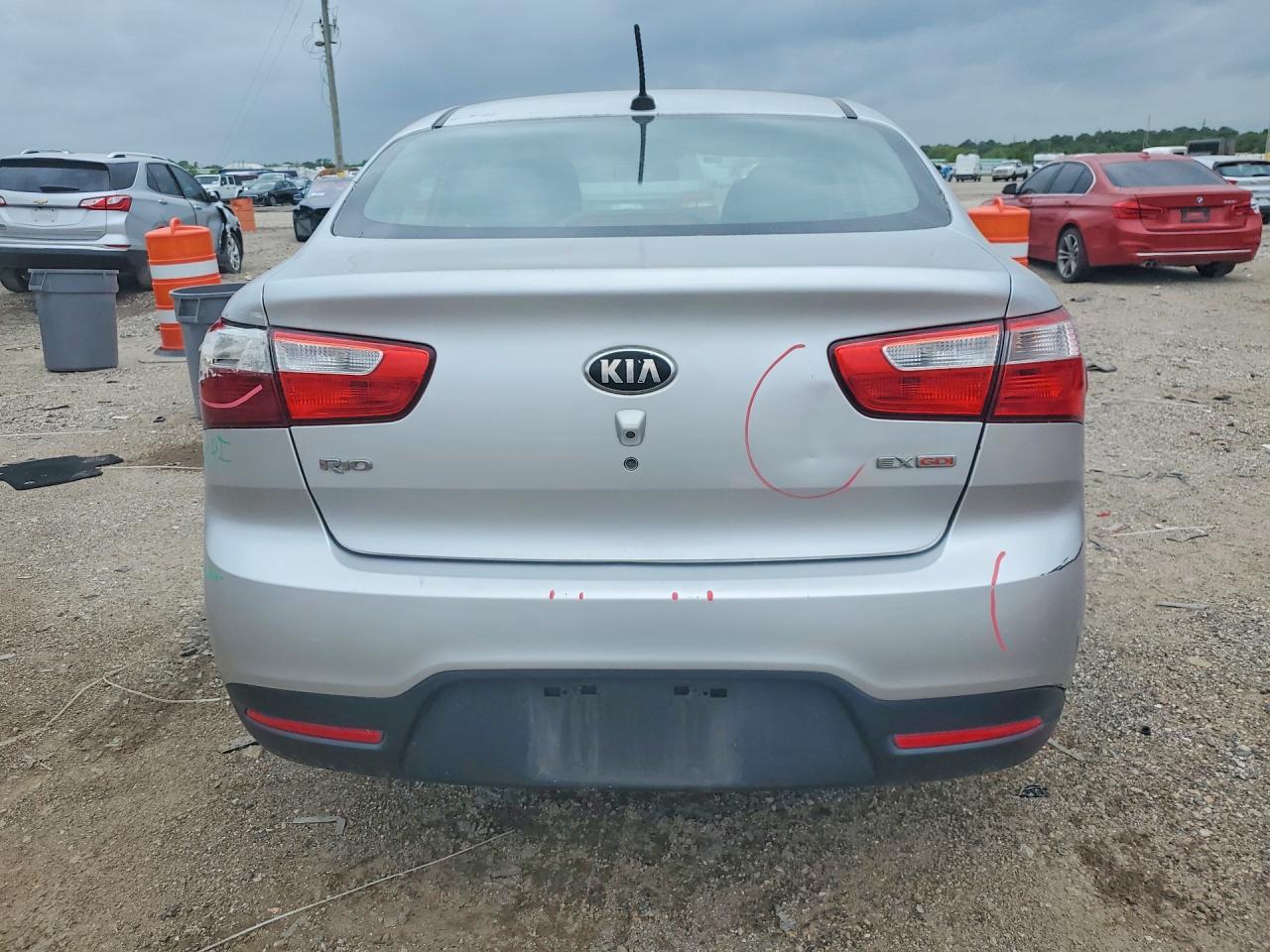 2013 KIA RIO