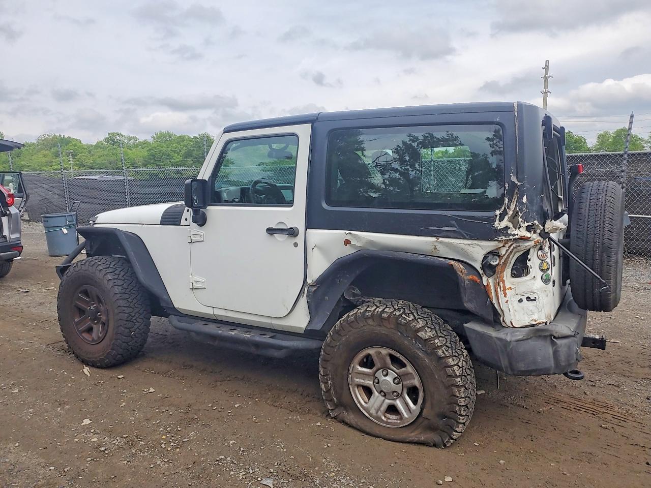 2016 JEEP WRANGLER