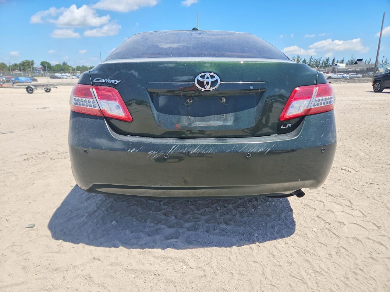 2011 TOYOTA CAMRY