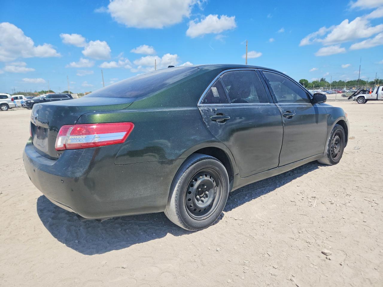 2011 TOYOTA CAMRY