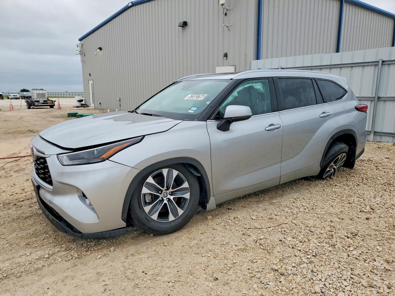 2023 TOYOTA HIGHLANDER