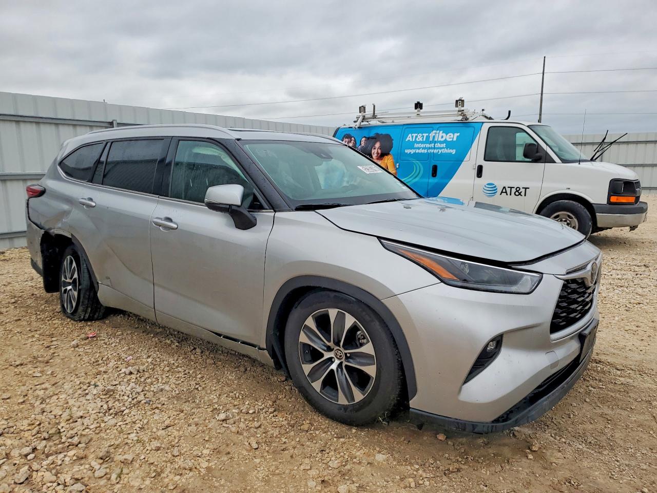 2023 TOYOTA HIGHLANDER