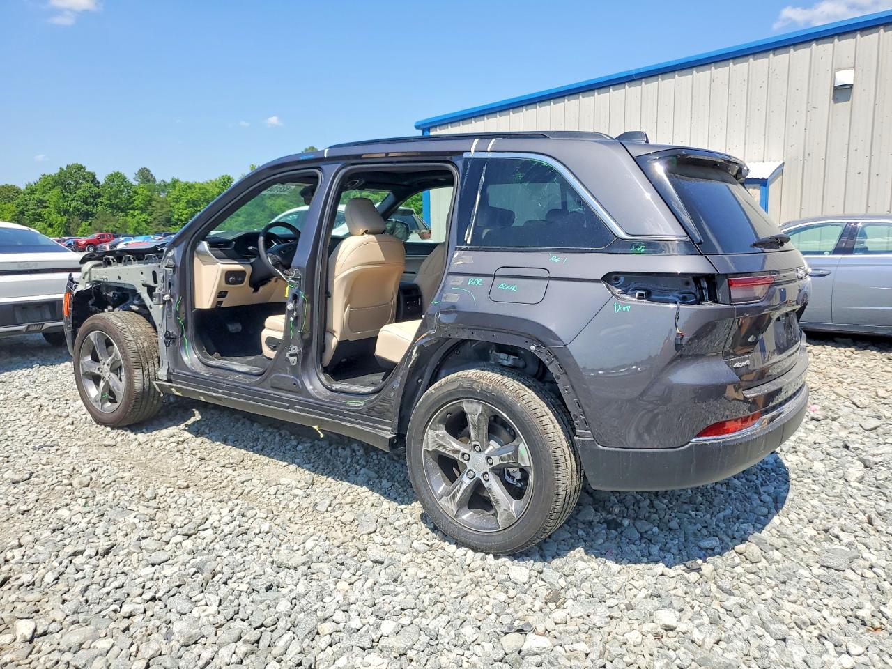 2025 JEEP CHEROKEE