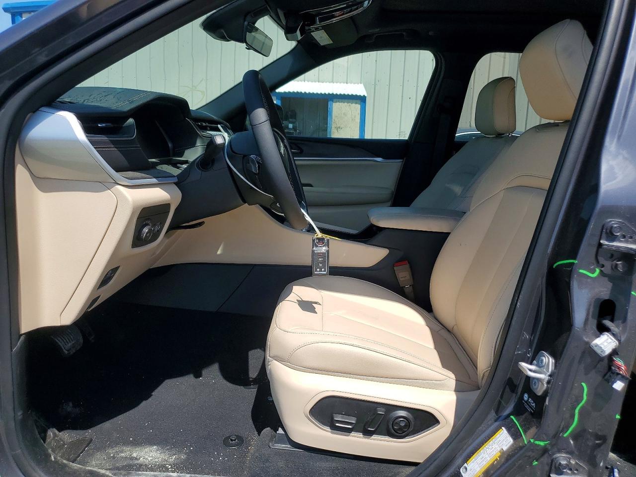 2025 JEEP CHEROKEE