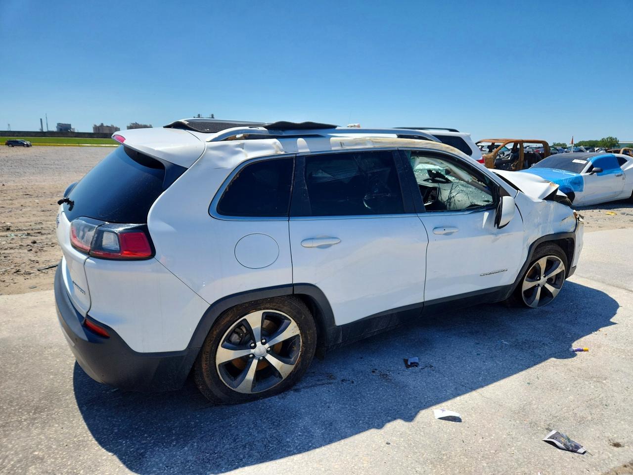 2019 JEEP CHEROKEE