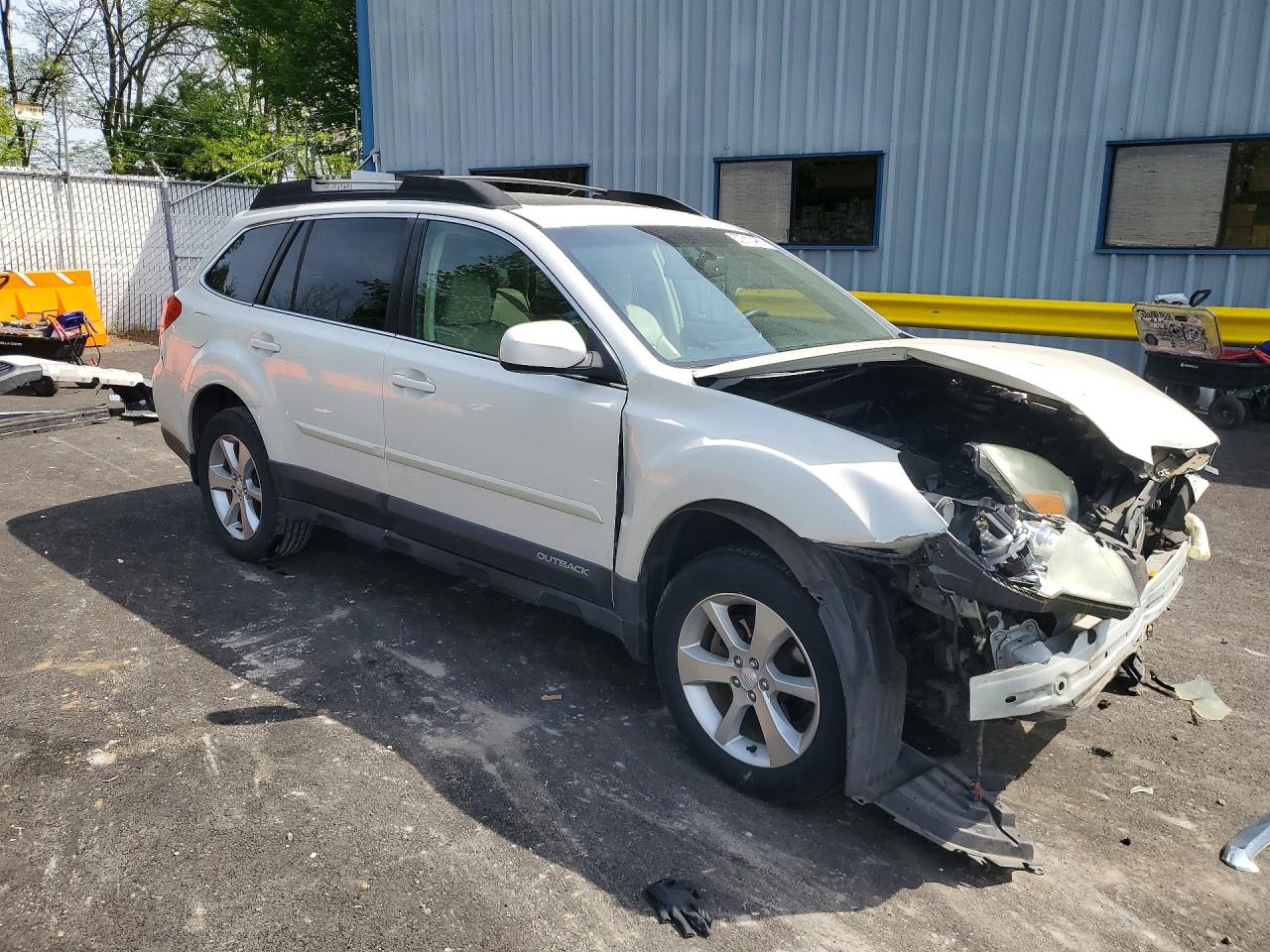 2013 SUBARU OUTBACK