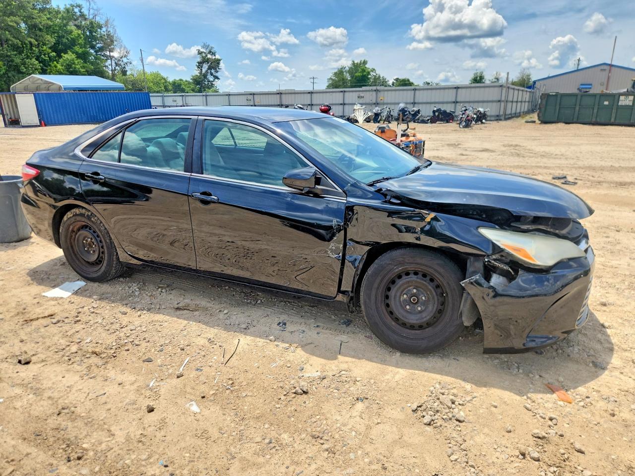 2017 TOYOTA CAMRY
