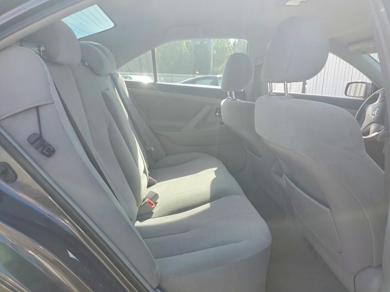 2011 TOYOTA CAMRY