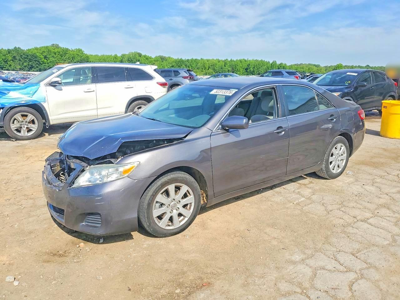 2011 TOYOTA CAMRY