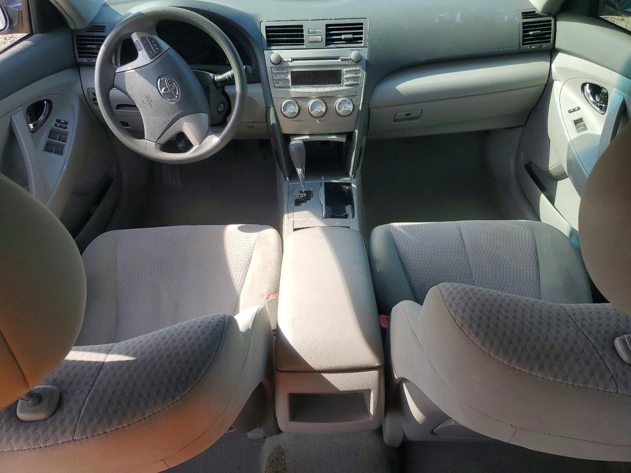 2011 TOYOTA CAMRY