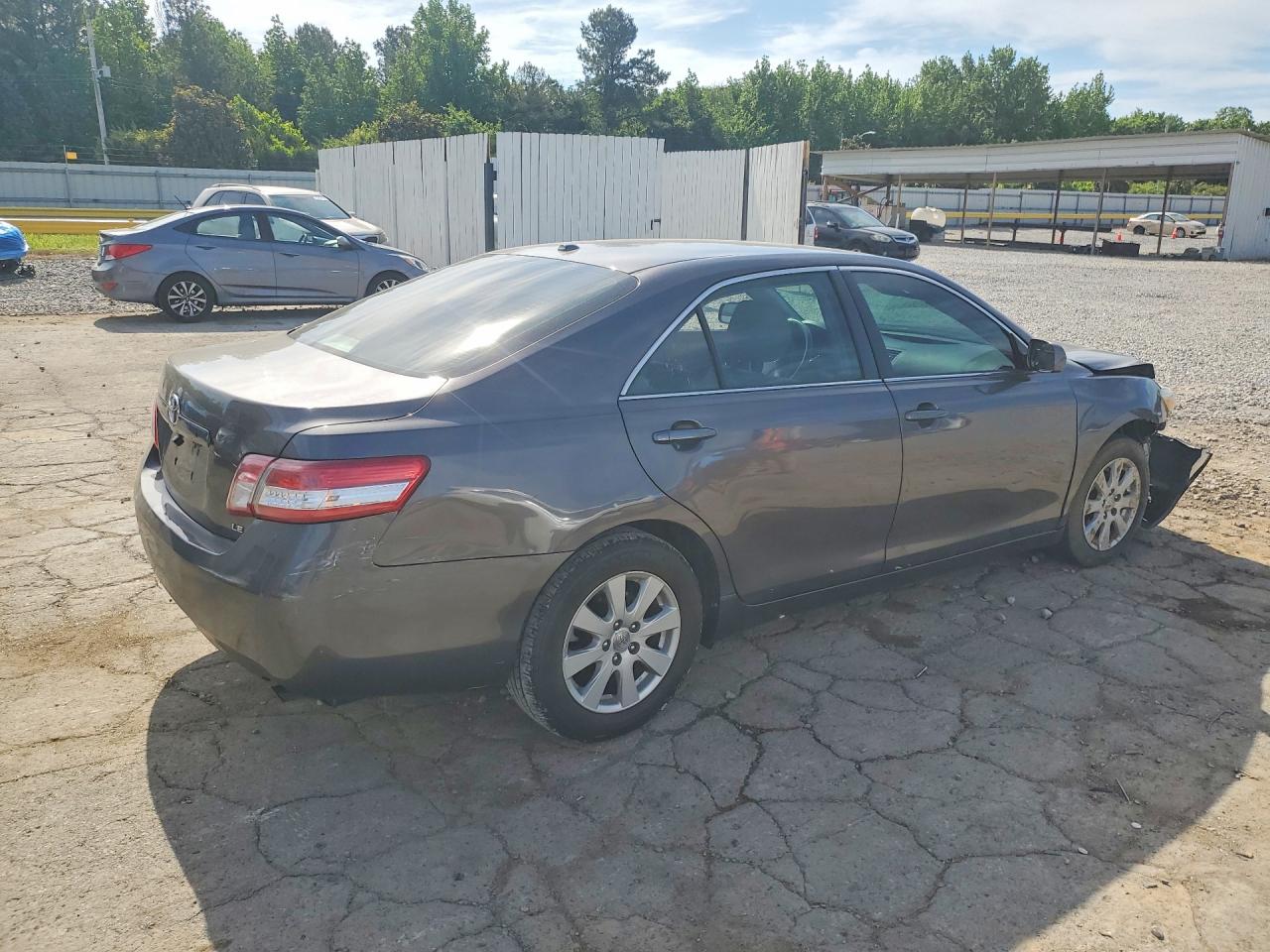 2011 TOYOTA CAMRY