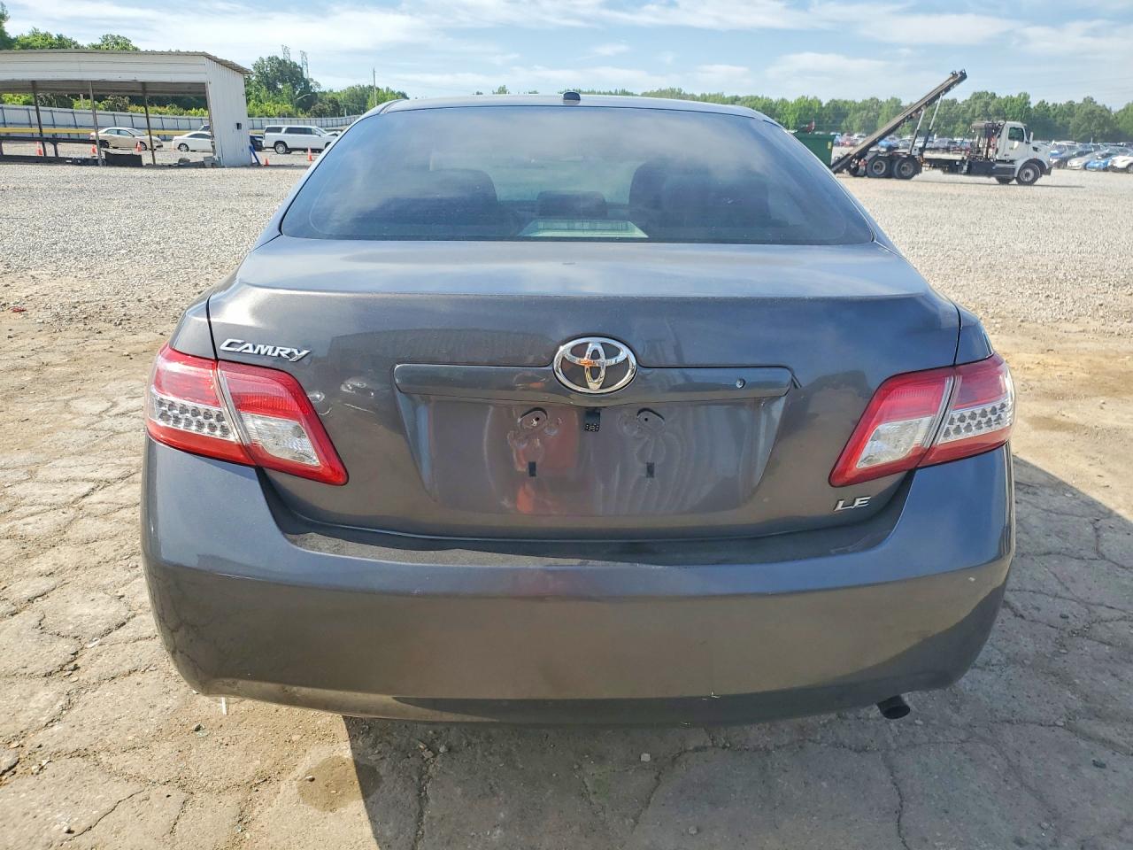 2011 TOYOTA CAMRY