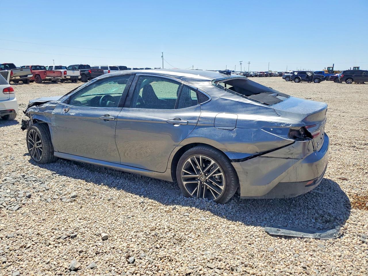 2026 TOYOTA CAMRY