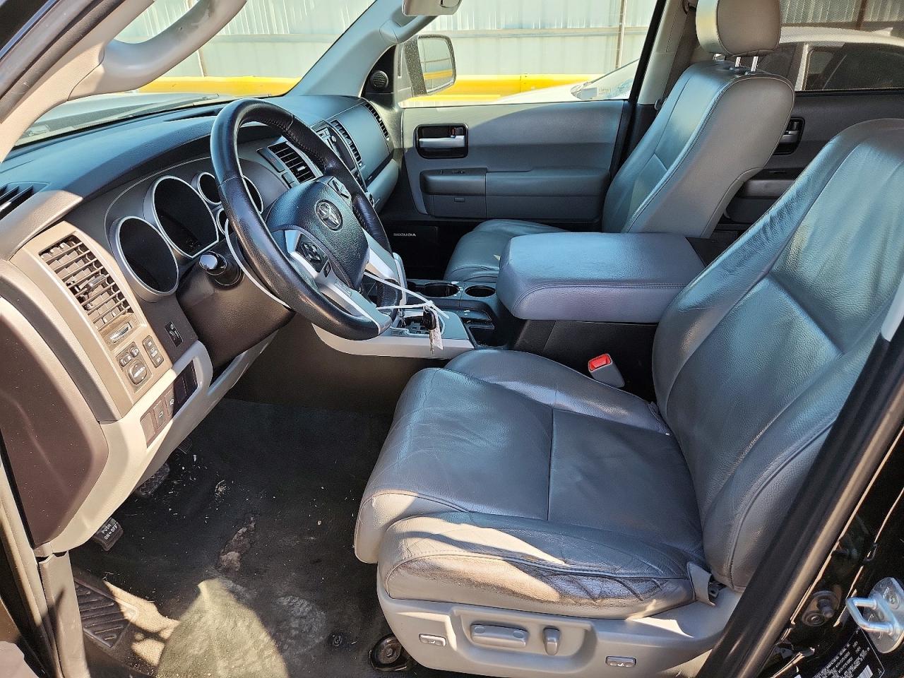 2016 TOYOTA SEQUOIA