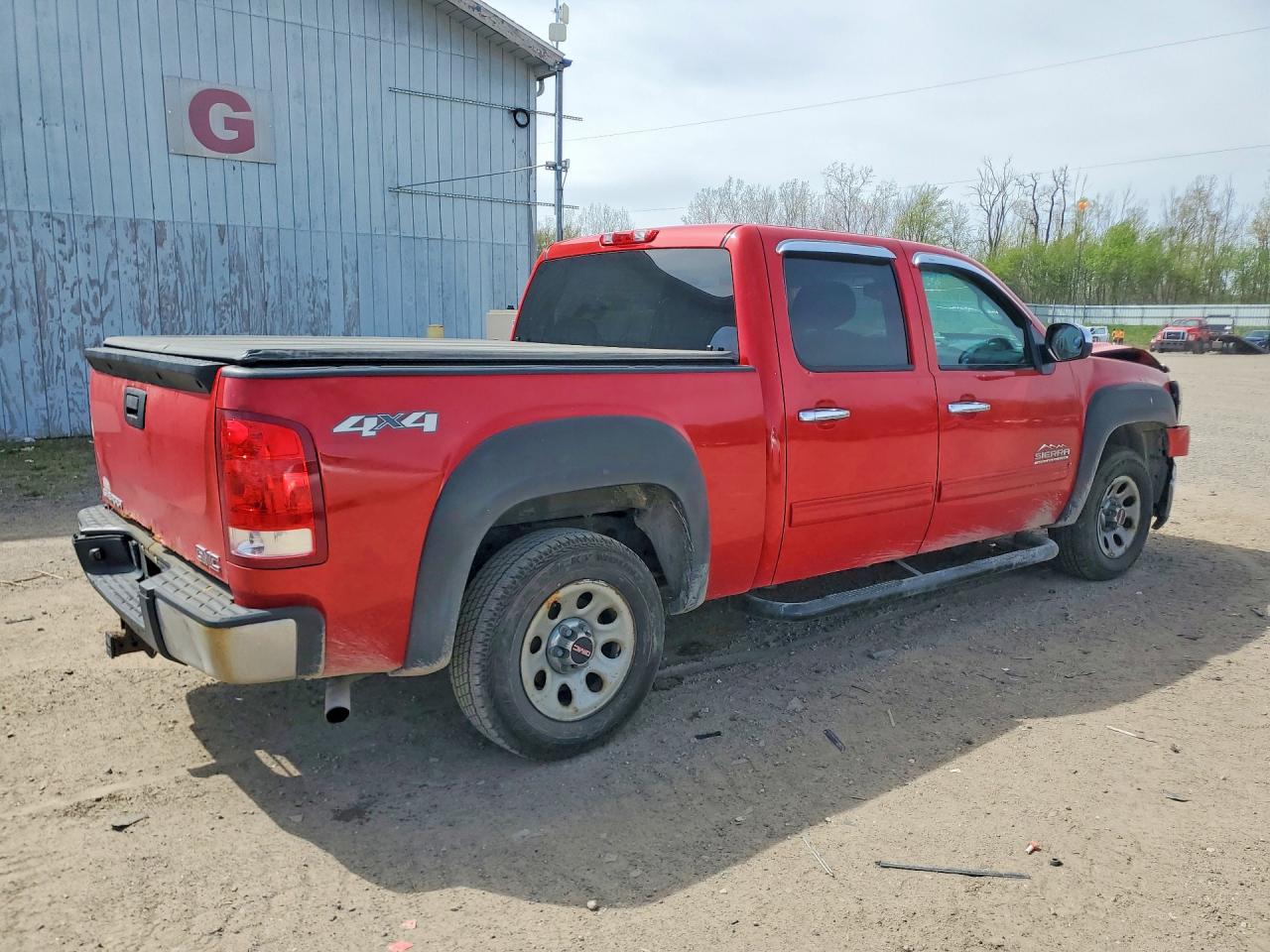 2013 GMC SIERRA