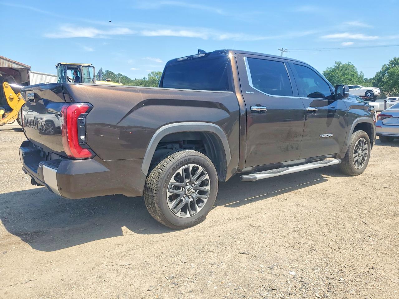 2023 TOYOTA TUNDRA