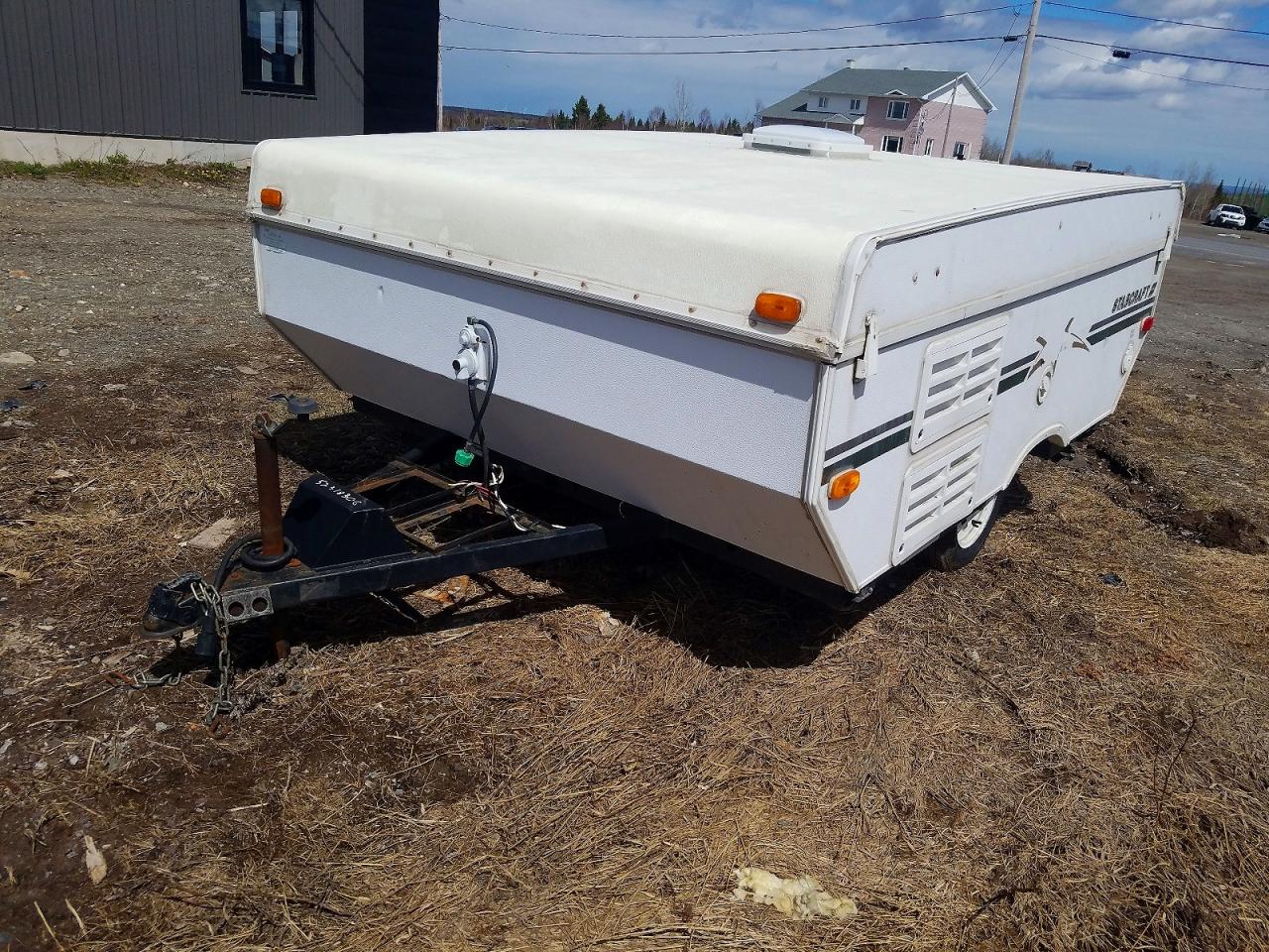 2004 STARCRAFT CAMPER