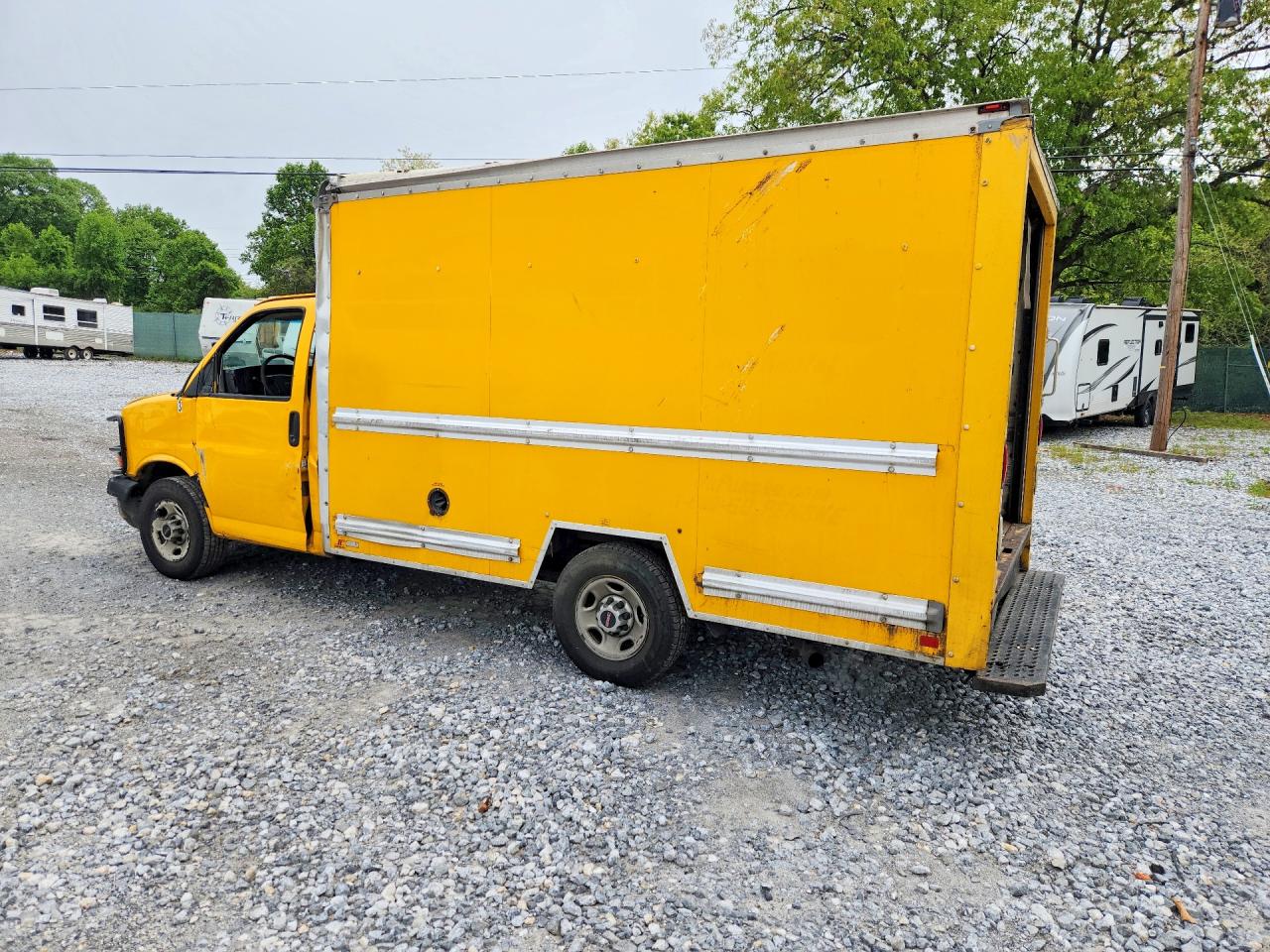 2011 GMC SAVANA