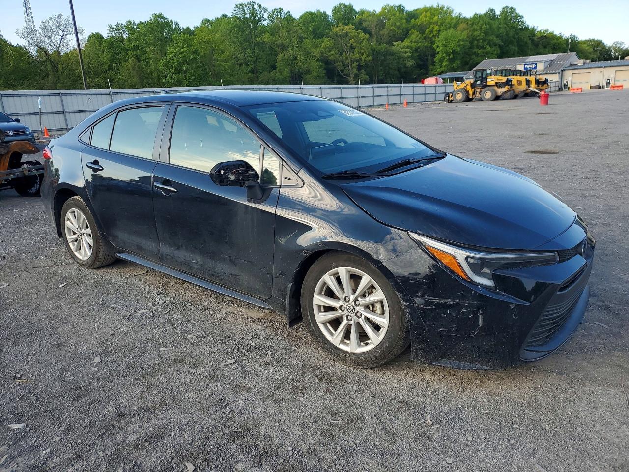 2024 TOYOTA COROLLA