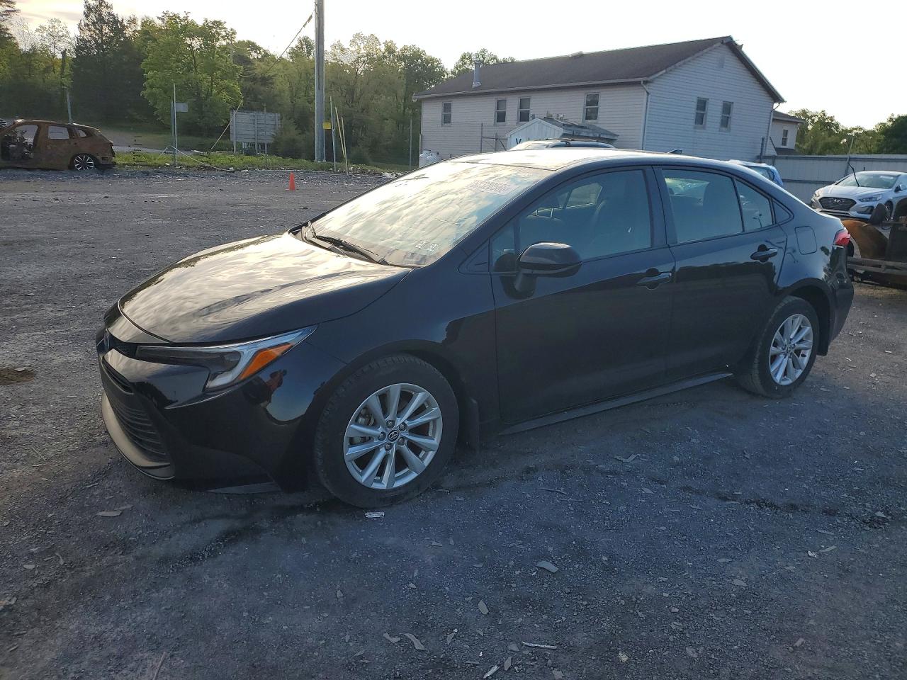 2024 TOYOTA COROLLA