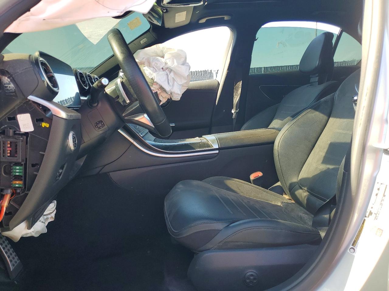 2023 MERCEDES-BENZ C-CLASS