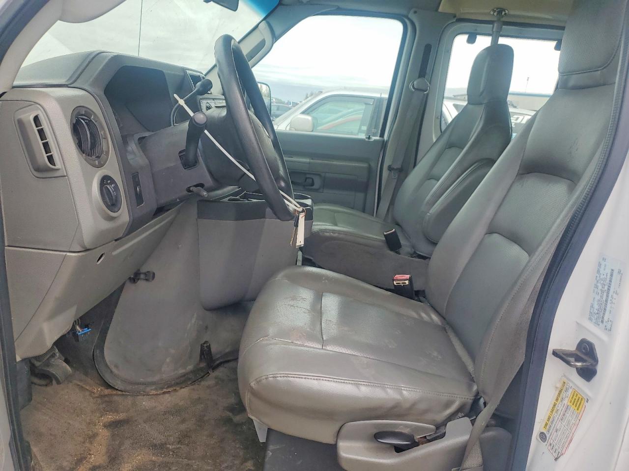 2009 FORD ECONOLINE