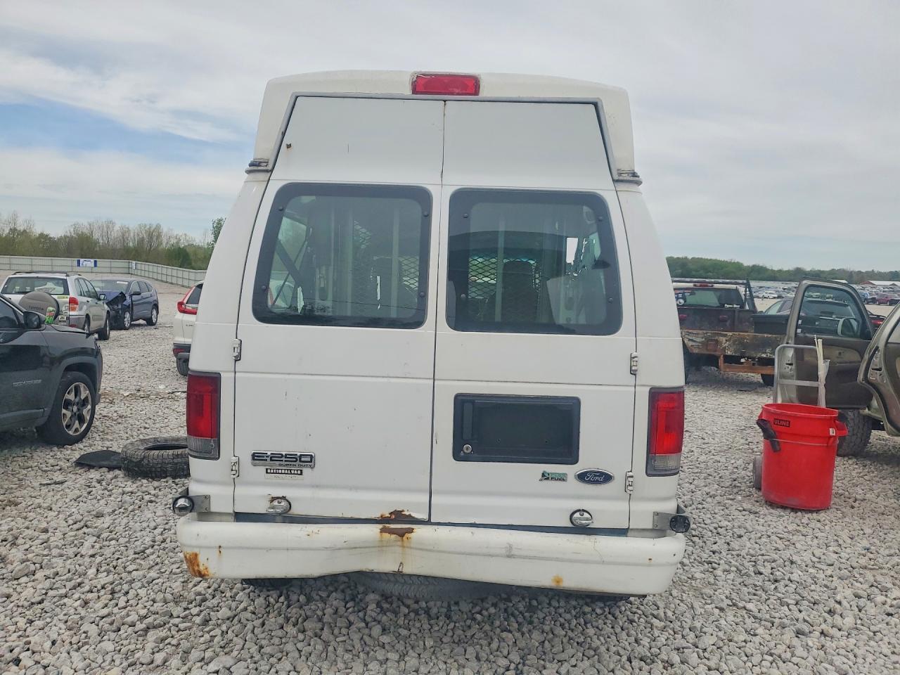 2009 FORD ECONOLINE