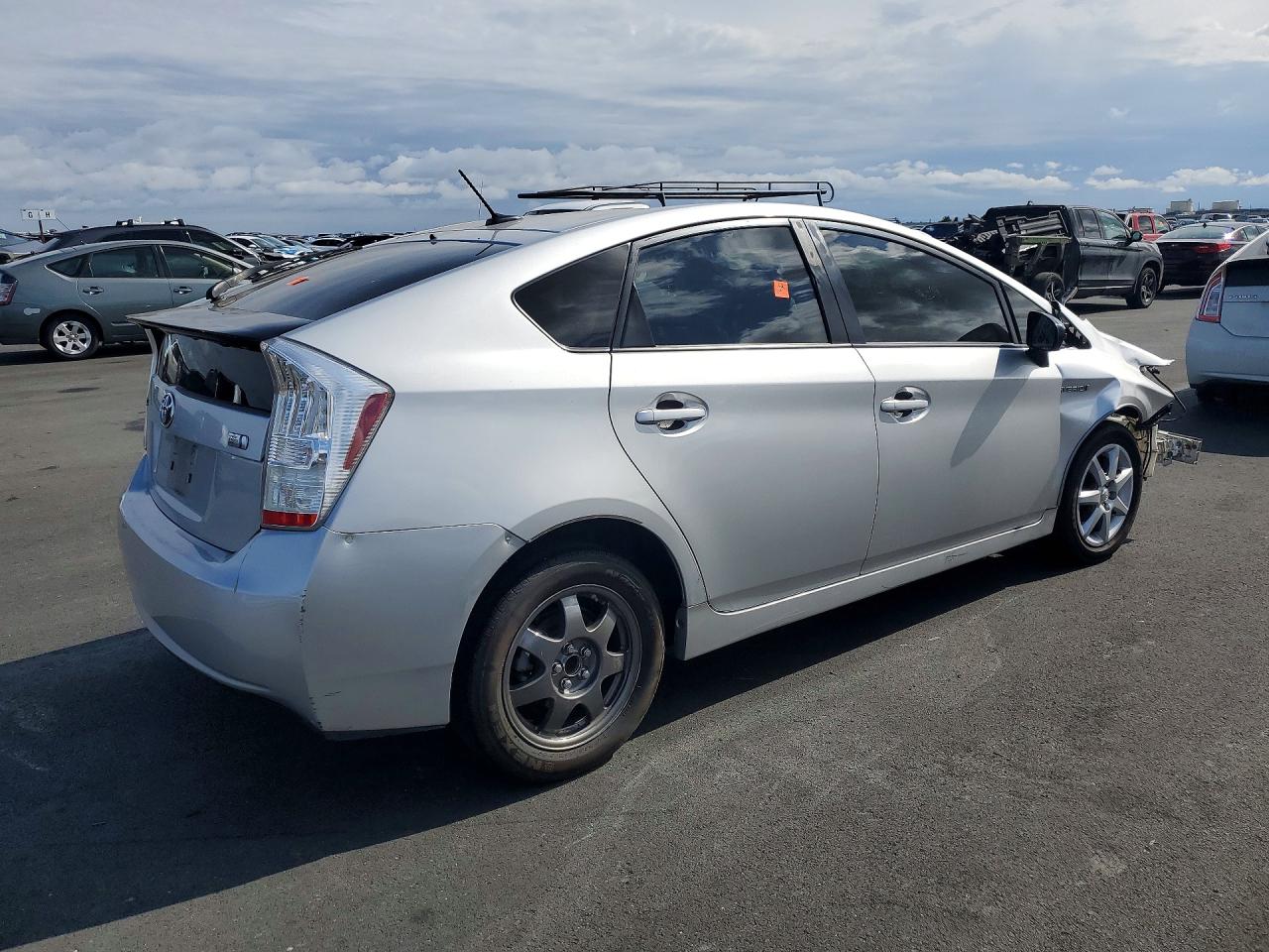 2010 TOYOTA PRIUS