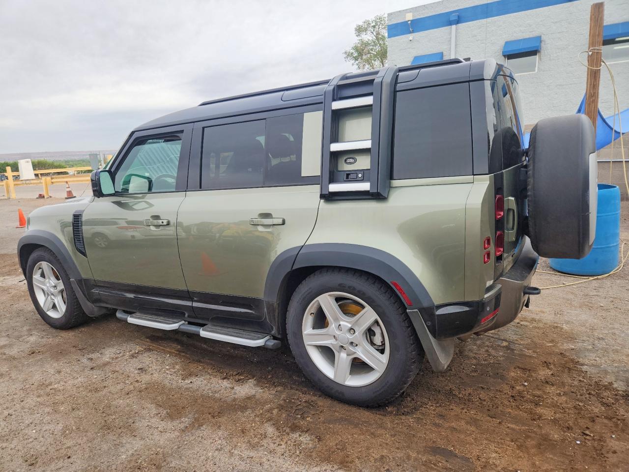2023 LAND ROVER DEFENDER