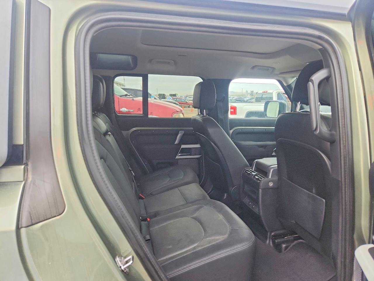 2023 LAND ROVER DEFENDER