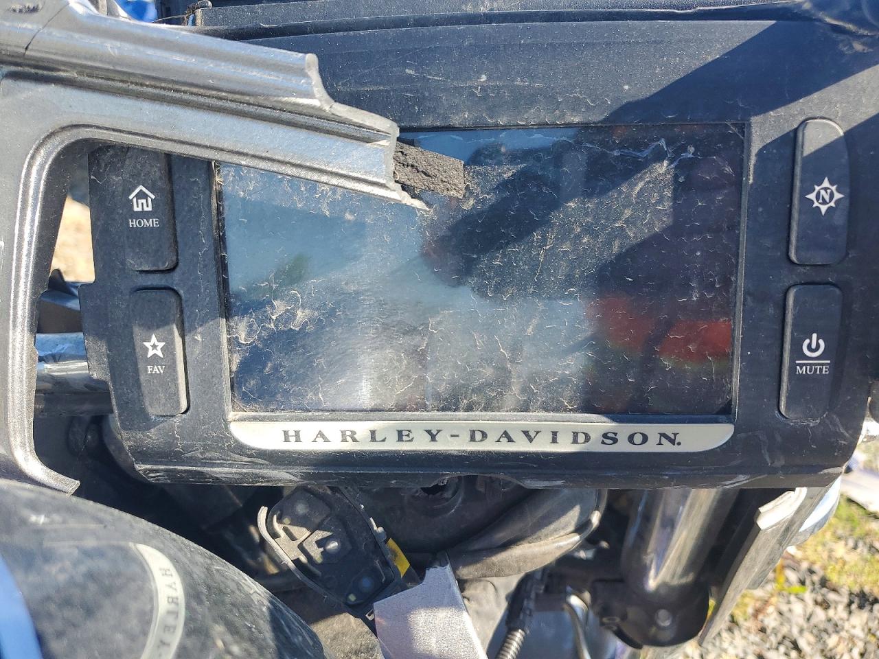 2017 HARLEY-DAVIDSON FLSE