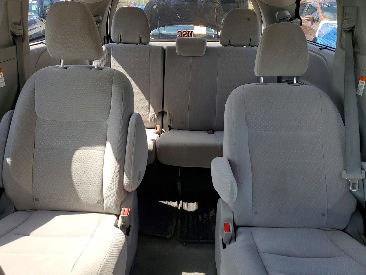 2018 TOYOTA SIENNA