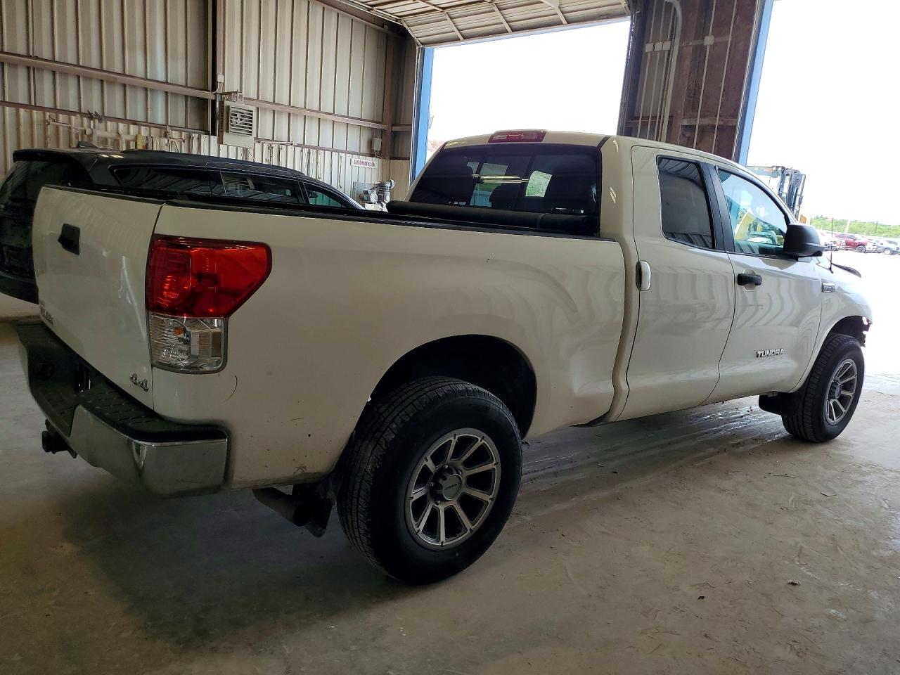 2012 TOYOTA TUNDRA