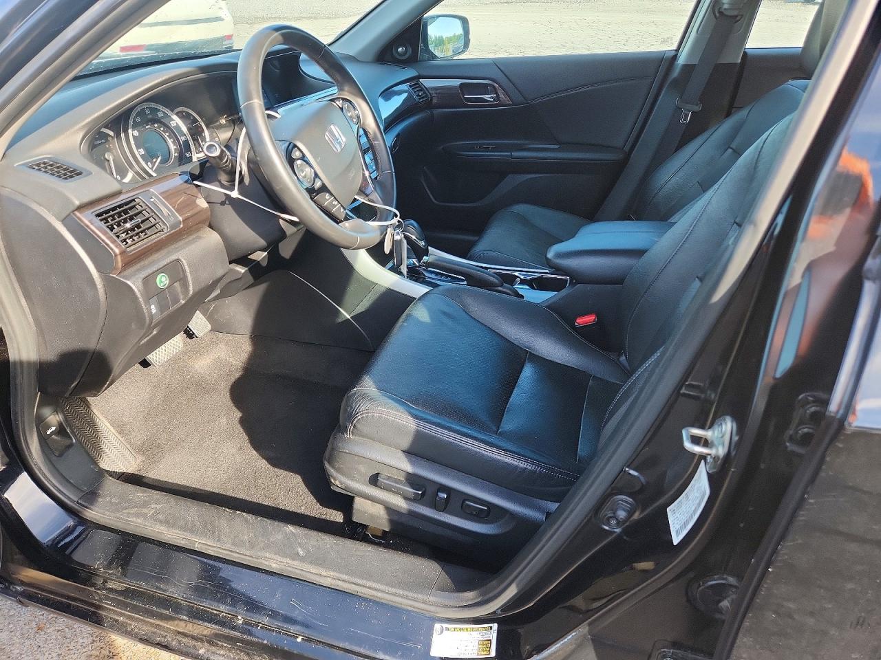 2017 HONDA ACCORD