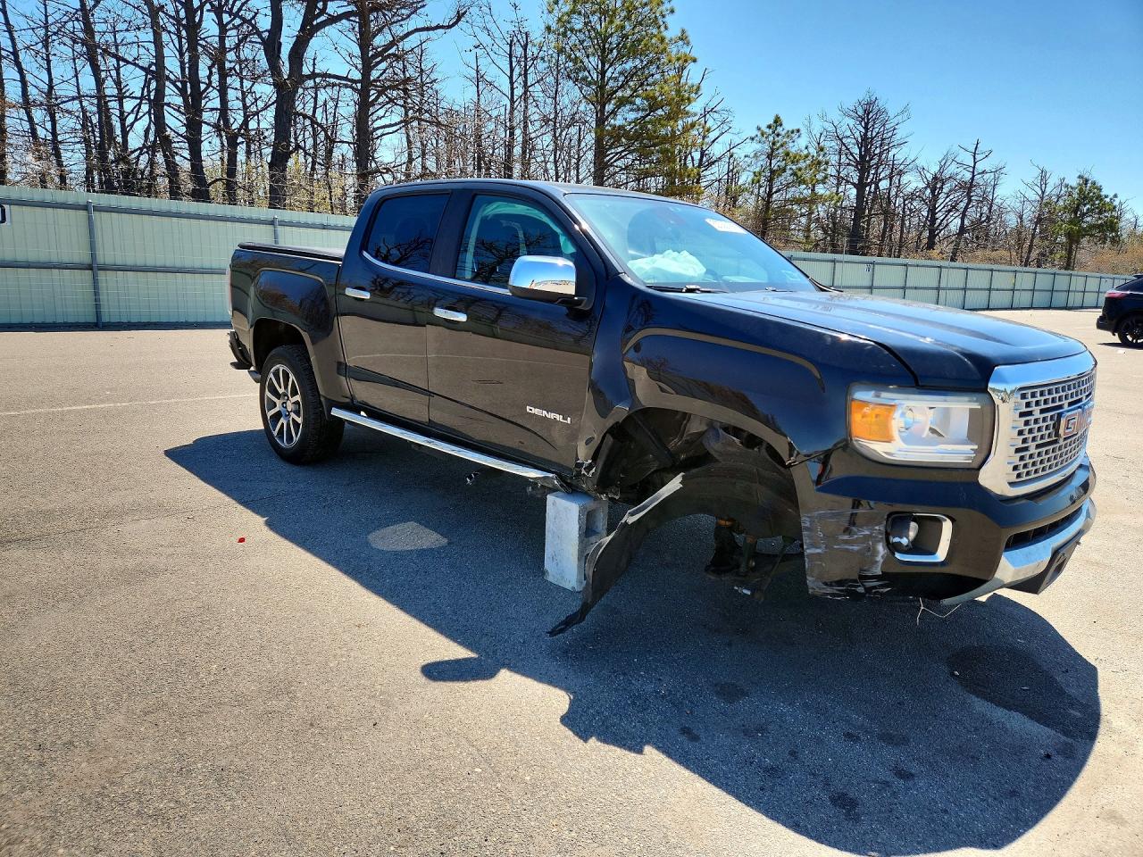 2017 GMC CANYON